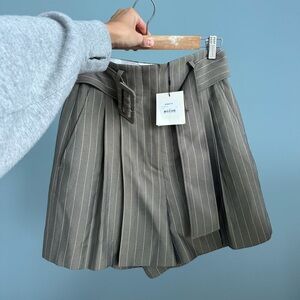 SOLD Sandro Kaki Shorts size 34/ XS, New with tags